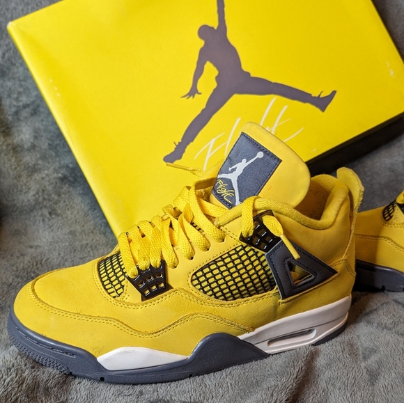 Air Jordan 4 Lightning - Picture 7 of 10